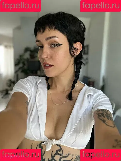 odd-gwenny / styledbygwenny Onlyfans Photo Gallery 