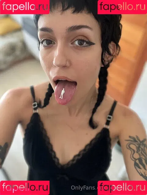 odd-gwenny / styledbygwenny Onlyfans Photo Gallery 