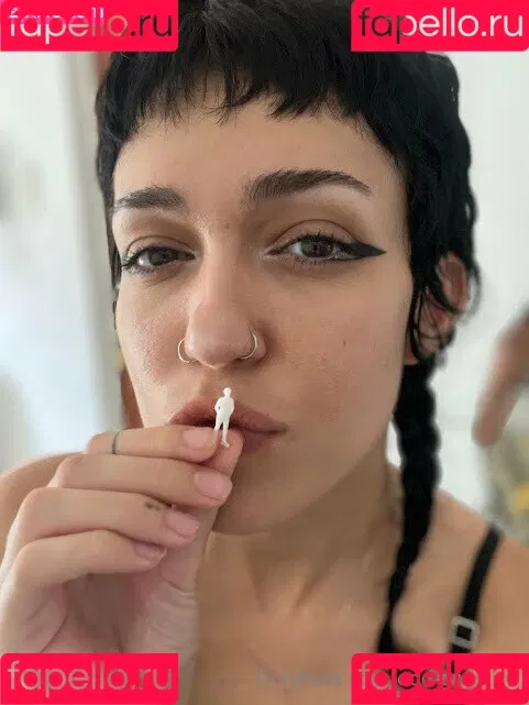 odd-gwenny / styledbygwenny Onlyfans Photo Gallery 