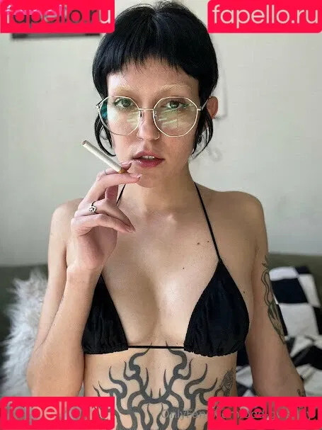 odd-gwenny / styledbygwenny Onlyfans Photo Gallery 