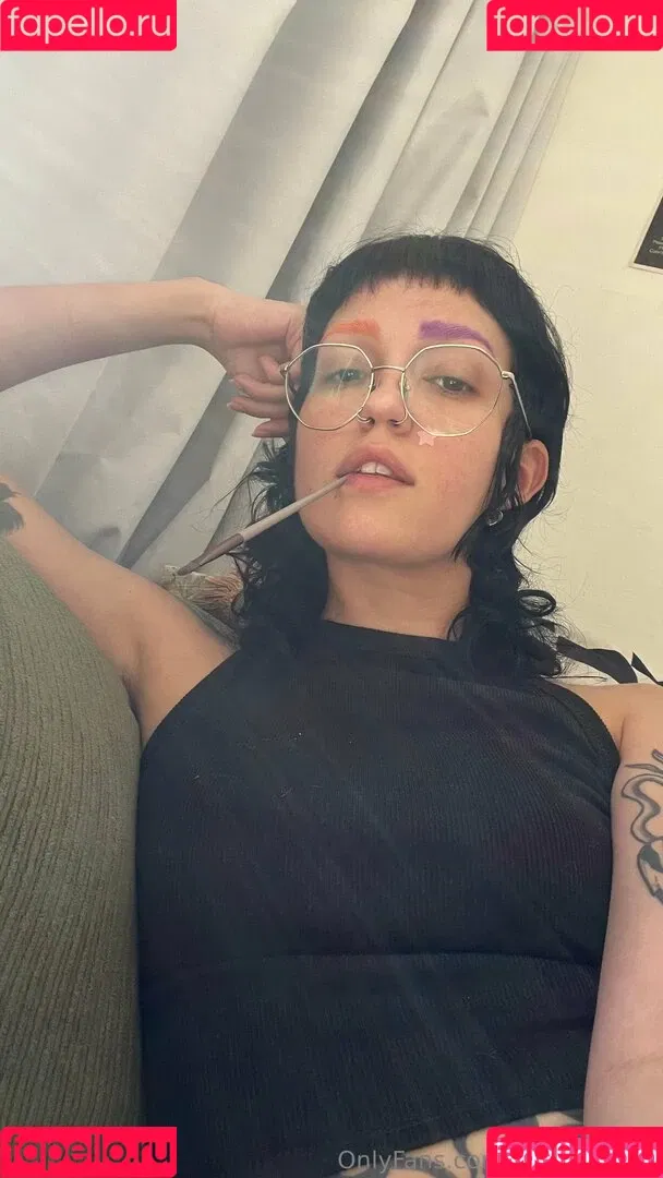 odd-gwenny / styledbygwenny Onlyfans Photo Gallery 