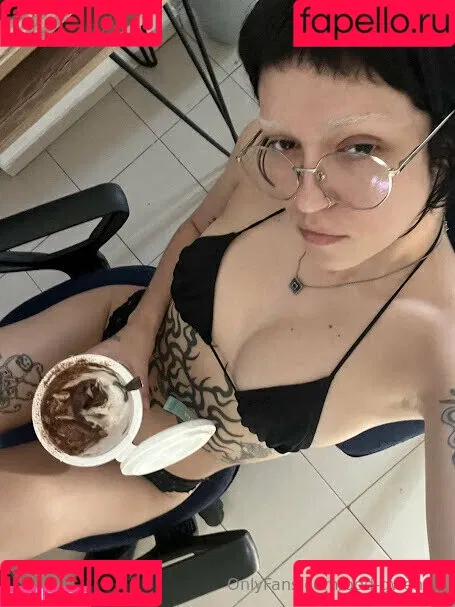 odd-gwenny / styledbygwenny Onlyfans Photo Gallery 