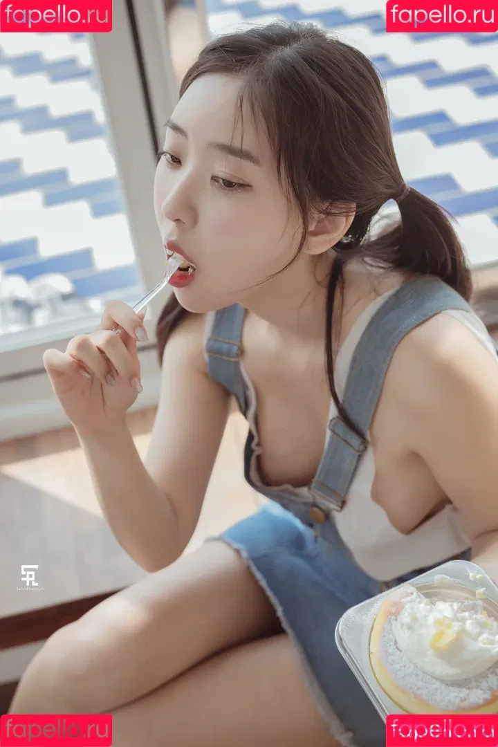 Shin Jae Eun / Zenny / love_zennyrt / zennyrt / 신재은 Onlyfans Photo Gallery 