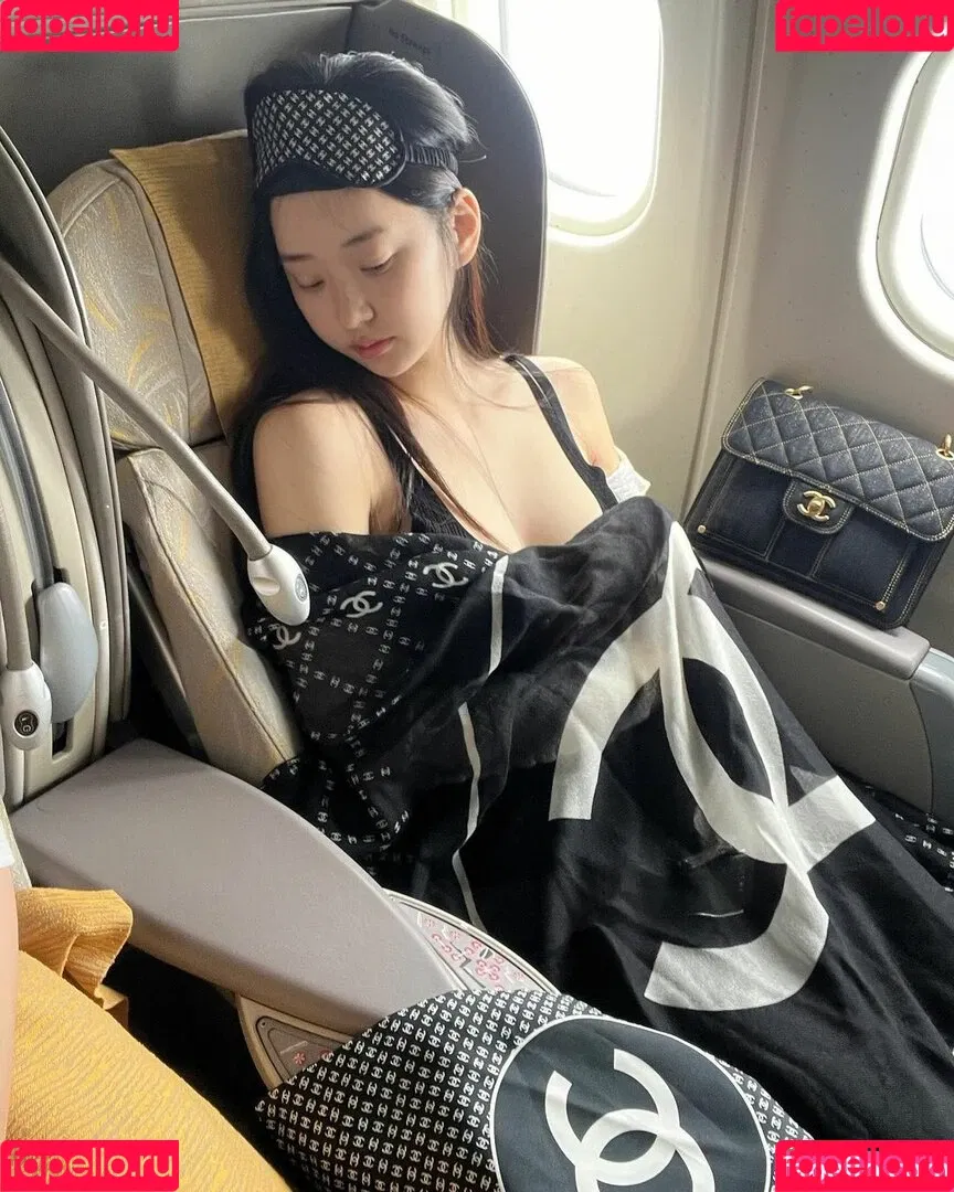 Shin Jae Eun / Zenny / love_zennyrt / zennyrt / 신재은 Onlyfans Photo Gallery 