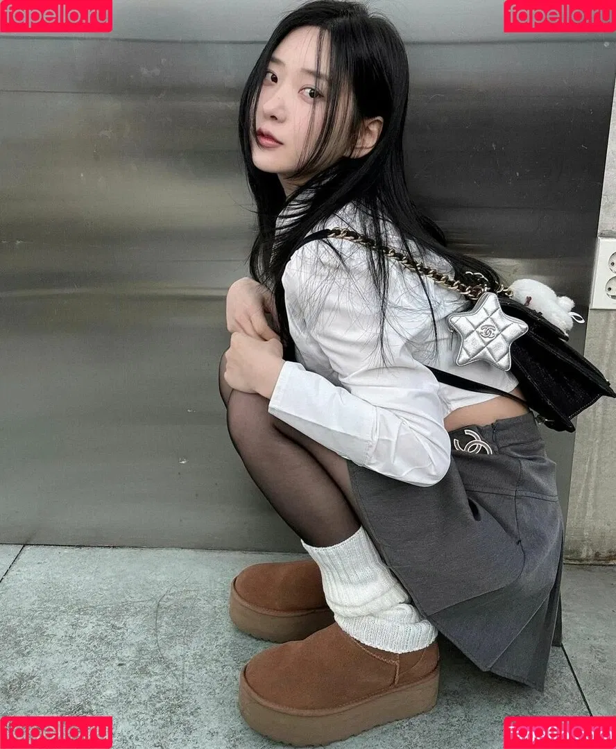 Shin Jae Eun / Zenny / love_zennyrt / zennyrt / 신재은 Onlyfans Photo Gallery 