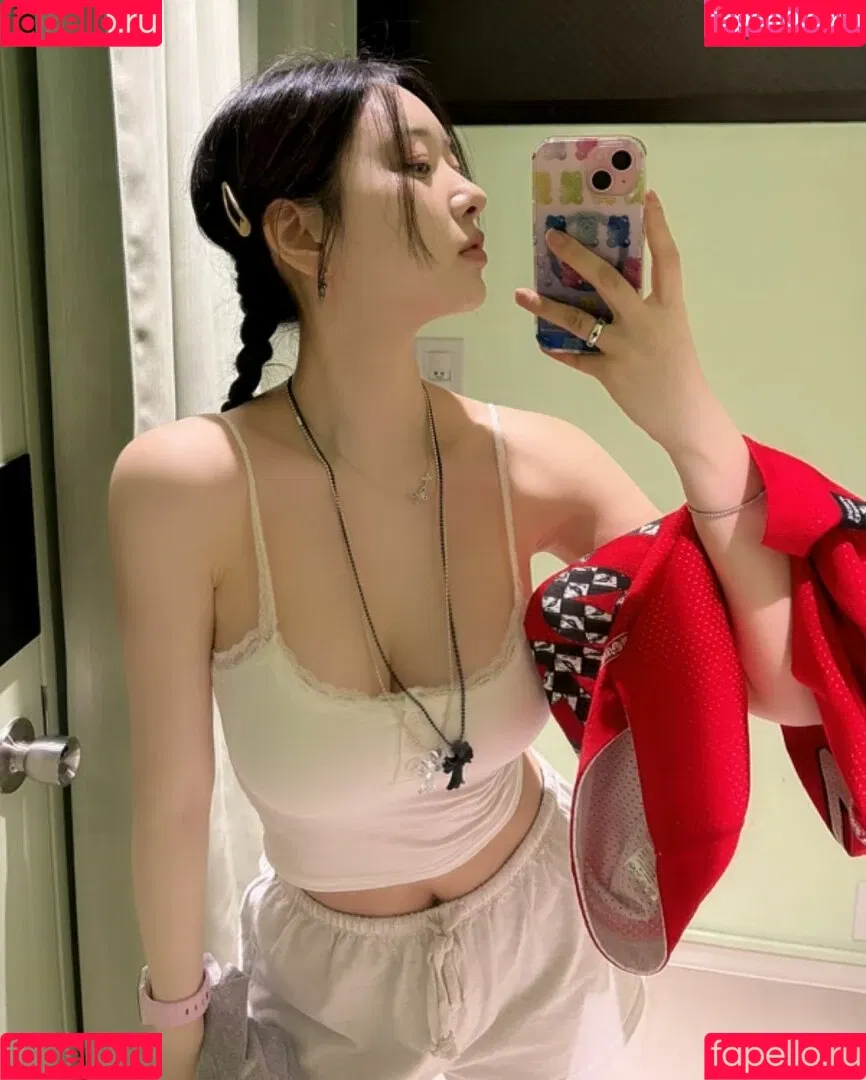 Shin Jae Eun / Zenny / love_zennyrt / zennyrt / 신재은 Onlyfans Photo Gallery 