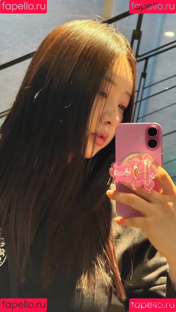 Shin Jae Eun / Zenny / love_zennyrt / zennyrt / 신재은 Onlyfans Photo Gallery 