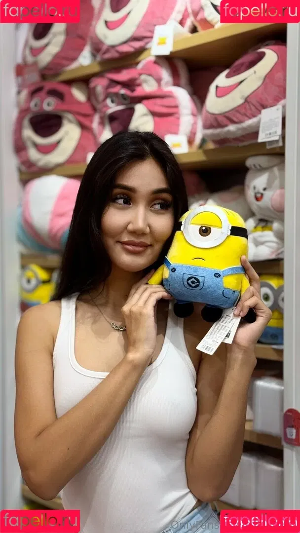 MiaJeen / Mia_Jeen / mia.jeen Onlyfans Photo Gallery 