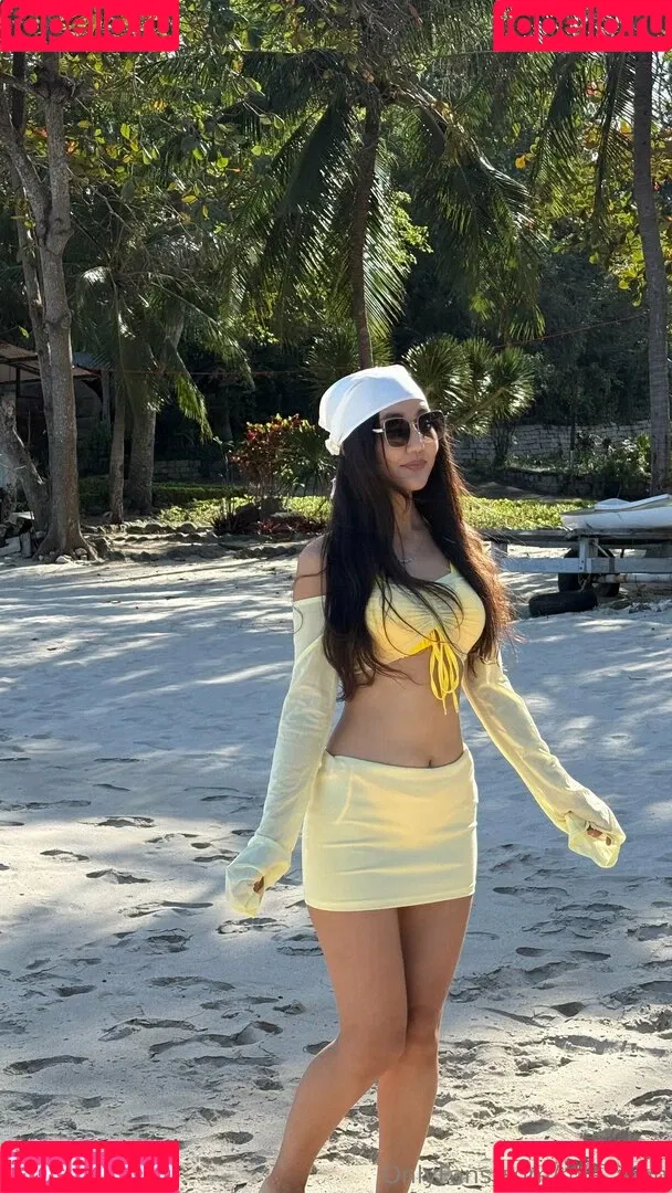 MiaJeen / Mia_Jeen / mia.jeen Onlyfans Photo Gallery 