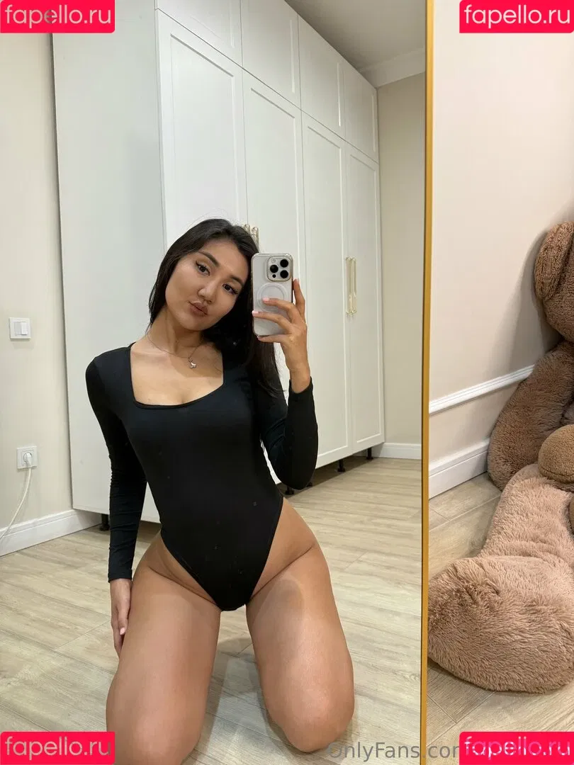 MiaJeen / Mia_Jeen / mia.jeen Onlyfans Photo Gallery 