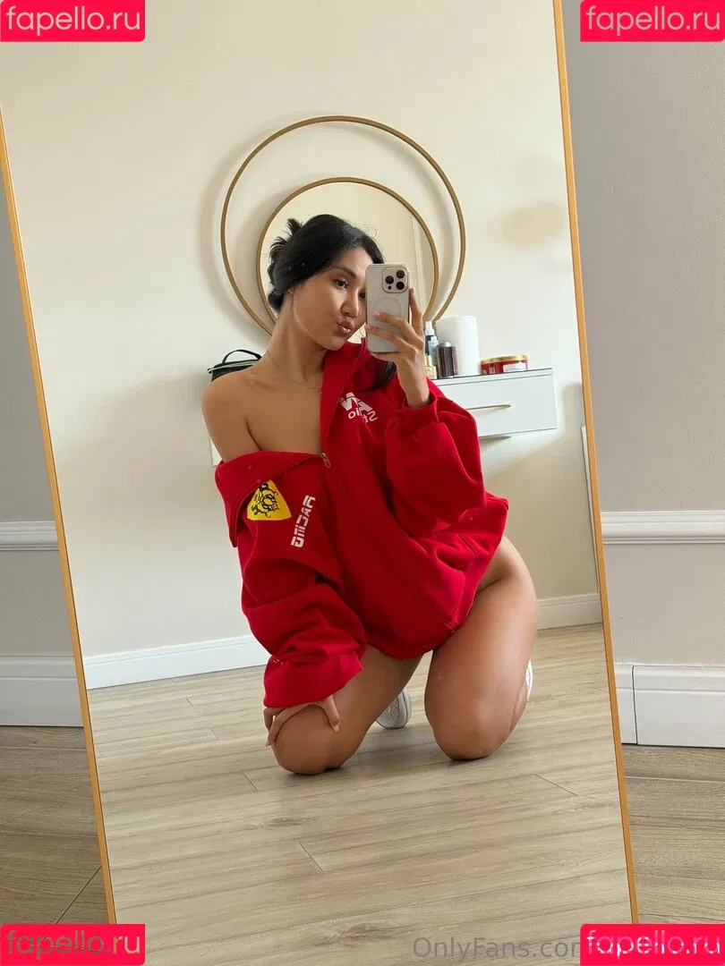 MiaJeen / Mia_Jeen / mia.jeen Onlyfans Photo Gallery 