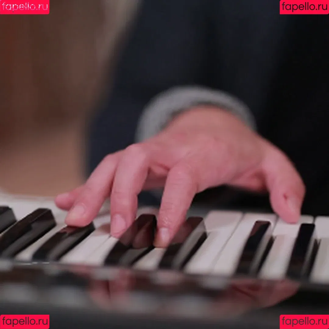 Nao Jinguji / jinguji_nao / 神宮寺ナオ Onlyfans Photo Gallery 