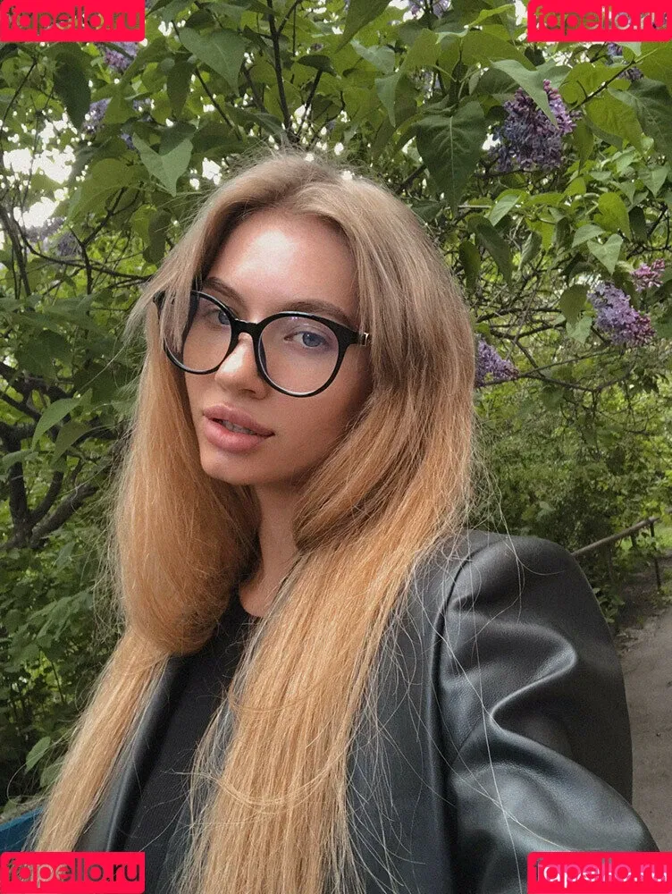 Alice_waterfall / marcelinesi / marcelinespage / xtbshh Onlyfans Photo Gallery 