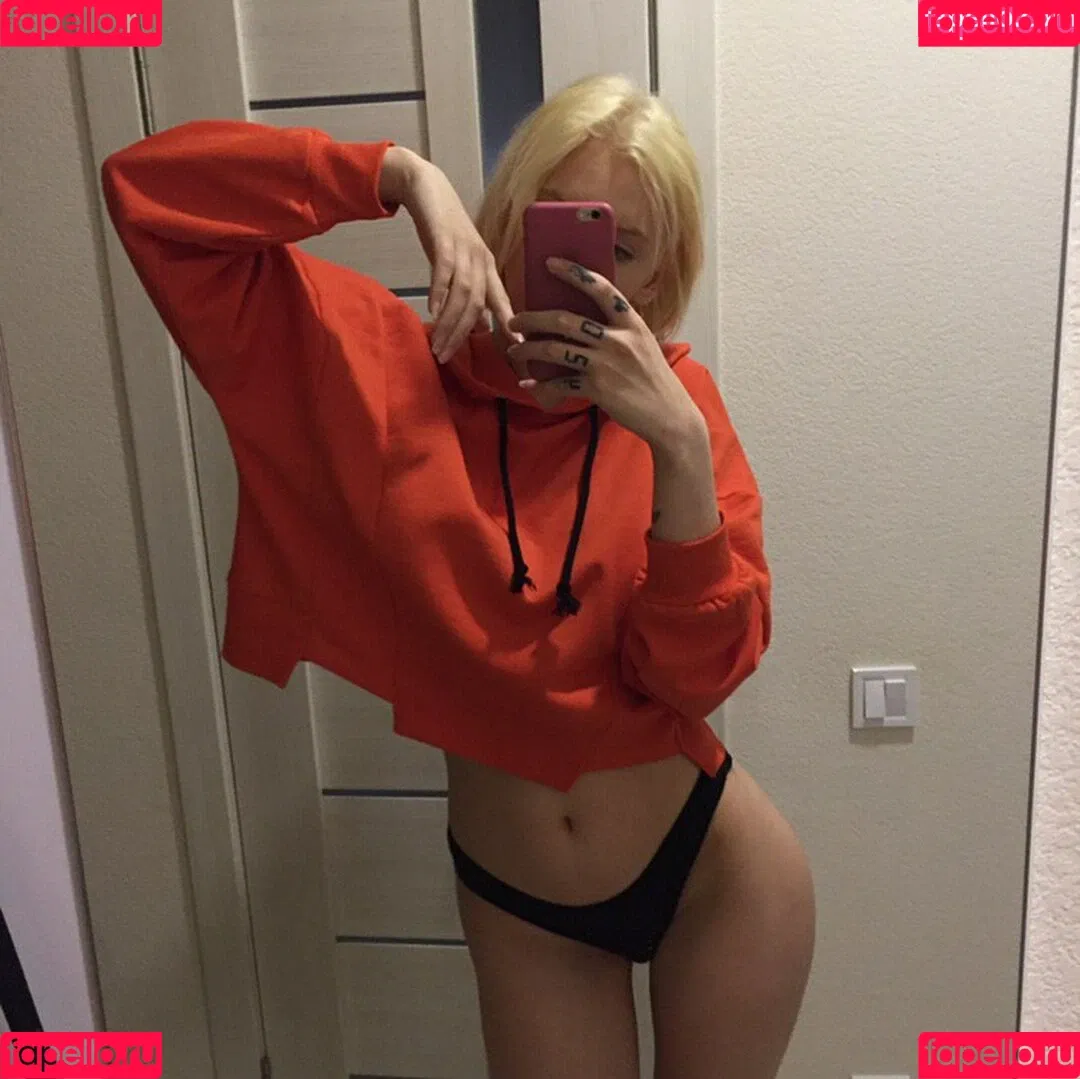 Alice_waterfall / marcelinesi / marcelinespage / xtbshh Onlyfans Photo Gallery 