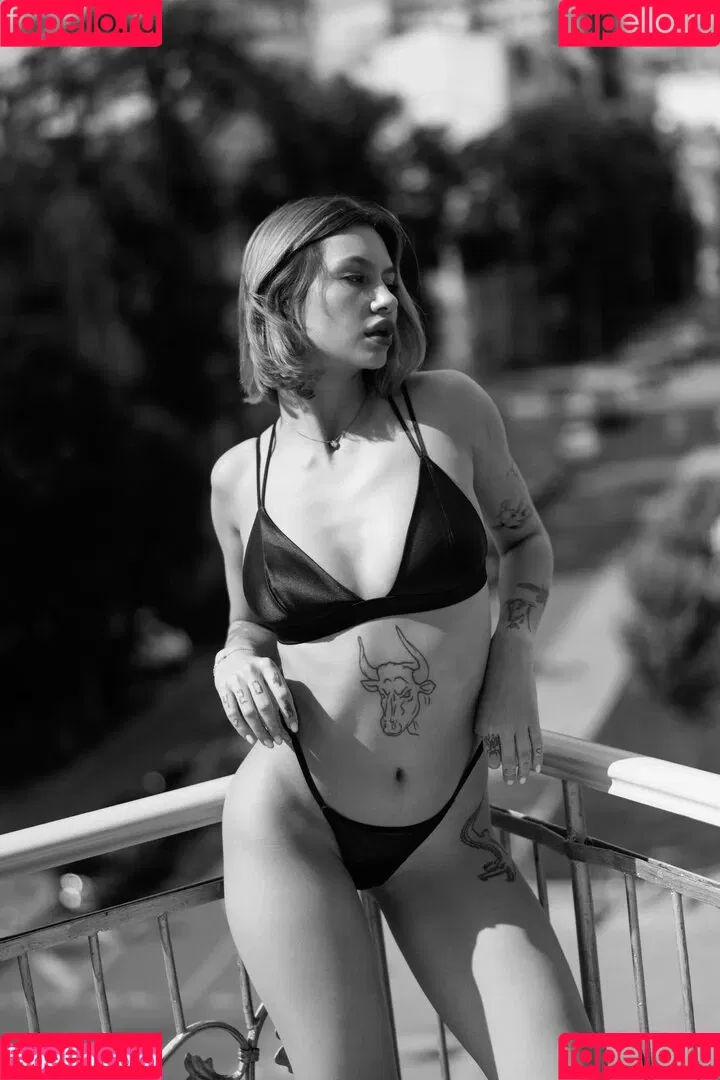 Alice_waterfall / marcelinesi / marcelinespage / xtbshh Onlyfans Photo Gallery 