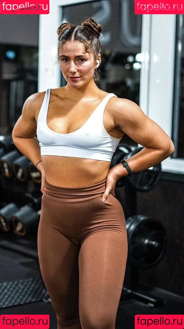 Leonie Kommoss / leonie.kommoss / leoniekommoss Onlyfans Photo Gallery 