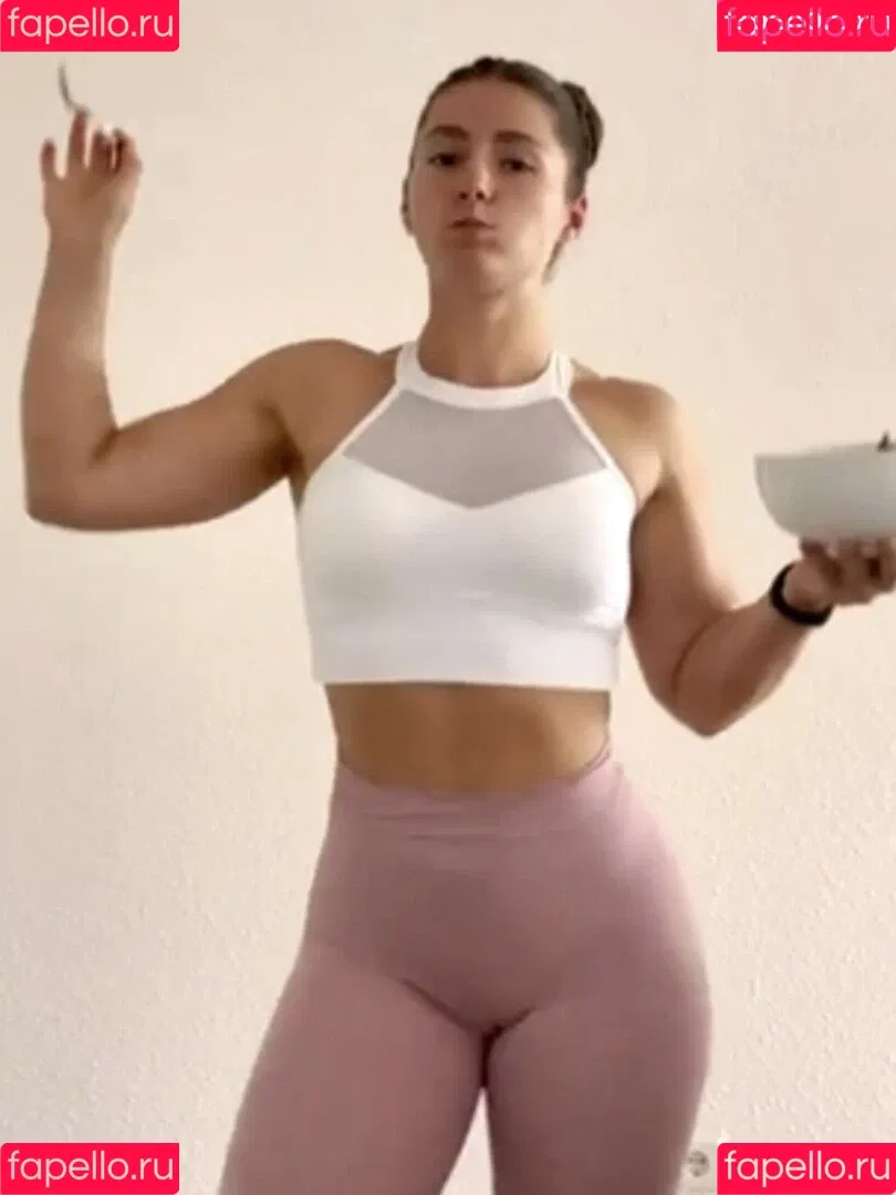 Leonie Kommoss / leonie.kommoss / leoniekommoss Onlyfans Photo Gallery 