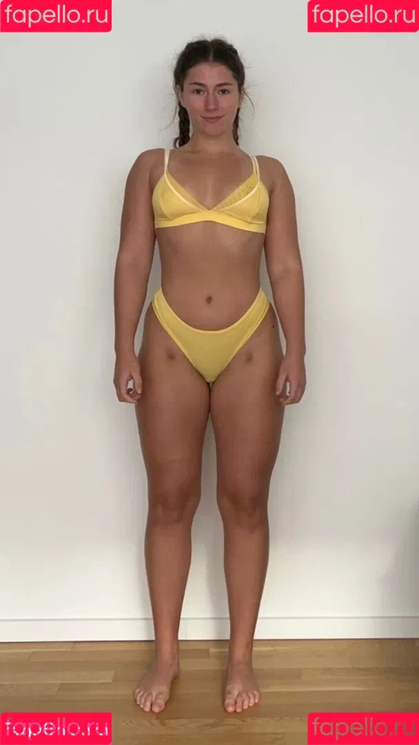 Leonie Kommoss / leonie.kommoss / leoniekommoss Onlyfans Photo Gallery 