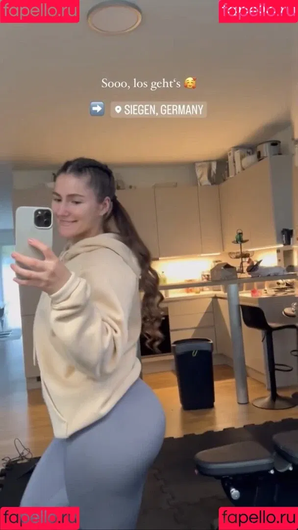 Leonie Kommoss / leonie.kommoss / leoniekommoss Onlyfans Photo Gallery 