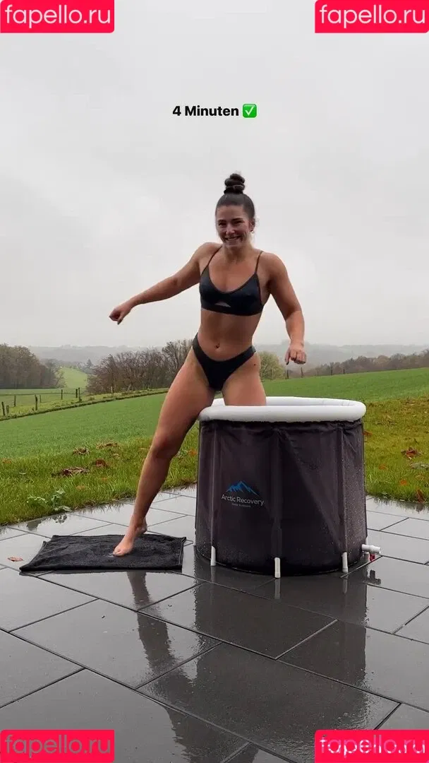 Leonie Kommoss / leonie.kommoss / leoniekommoss Onlyfans Photo Gallery 