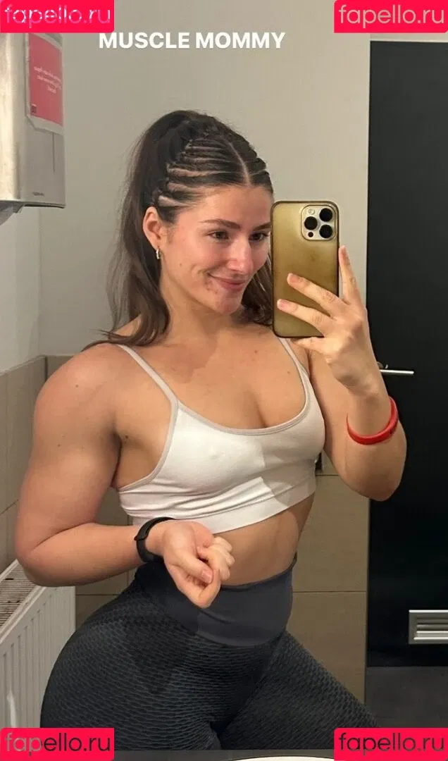 Leonie Kommoss / leonie.kommoss / leoniekommoss Onlyfans Photo Gallery 