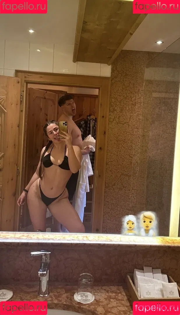 Leonie Kommoss / leonie.kommoss / leoniekommoss Onlyfans Photo Gallery 