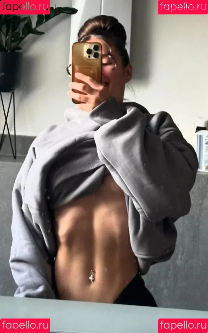 Leonie Kommoss / leonie.kommoss / leoniekommoss Onlyfans Photo Gallery 