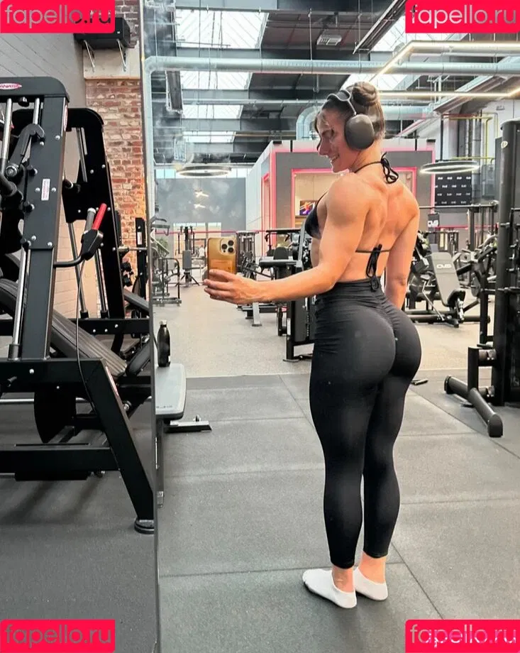 Leonie Kommoss / leonie.kommoss / leoniekommoss Onlyfans Photo Gallery 