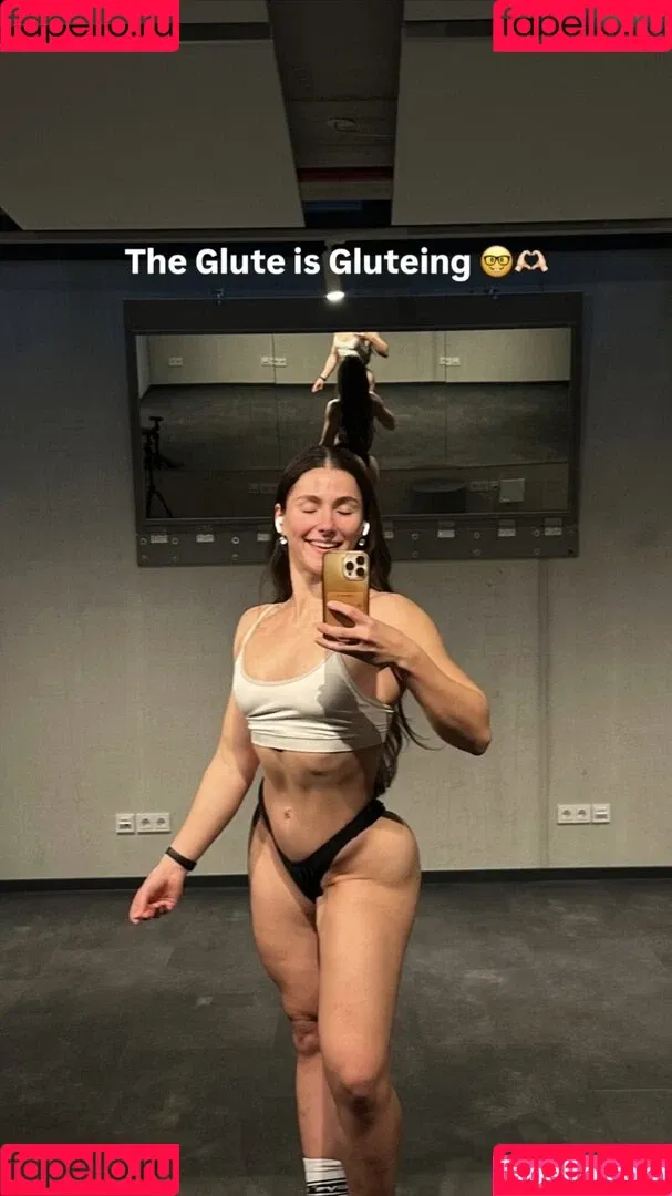 Leonie Kommoss / leonie.kommoss / leoniekommoss Onlyfans Photo Gallery 