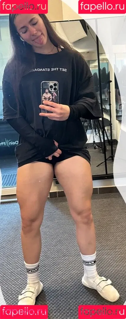 Leonie Kommoss / leonie.kommoss / leoniekommoss Onlyfans Photo Gallery 