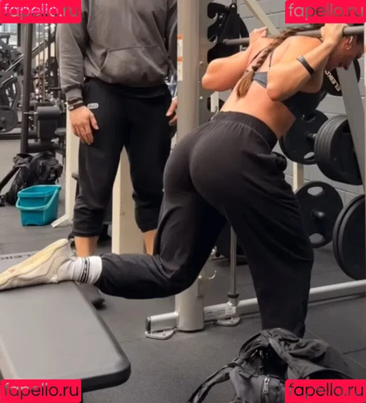 Leonie Kommoss / leonie.kommoss / leoniekommoss Onlyfans Photo Gallery 