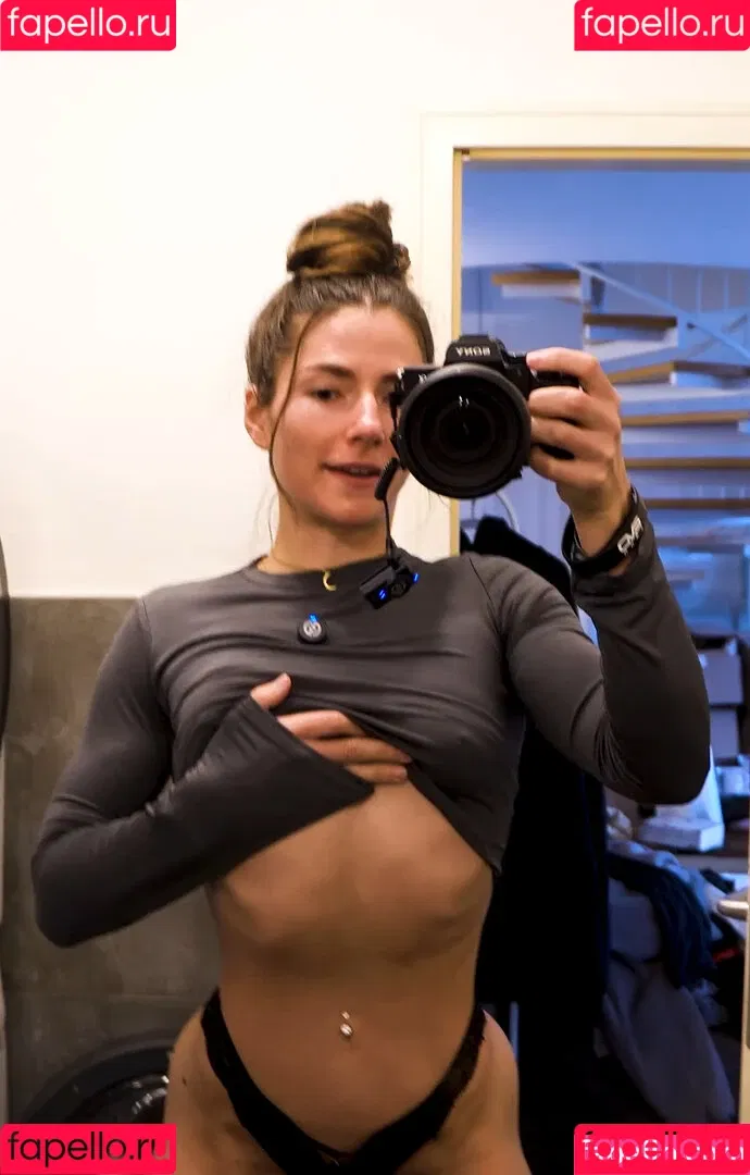 Leonie Kommoss / leonie.kommoss / leoniekommoss Onlyfans Photo Gallery 