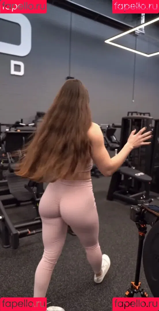 Leonie Kommoss / leonie.kommoss / leoniekommoss Onlyfans Photo Gallery 