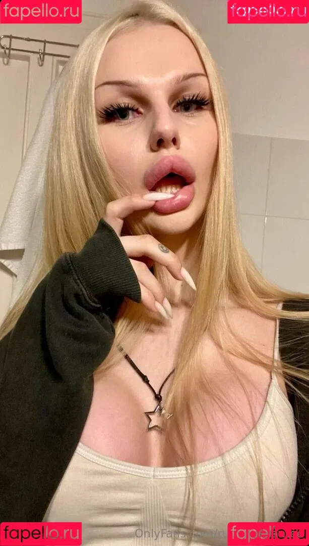 rubydiamantee / rubydiamanttee Onlyfans Photo Gallery 