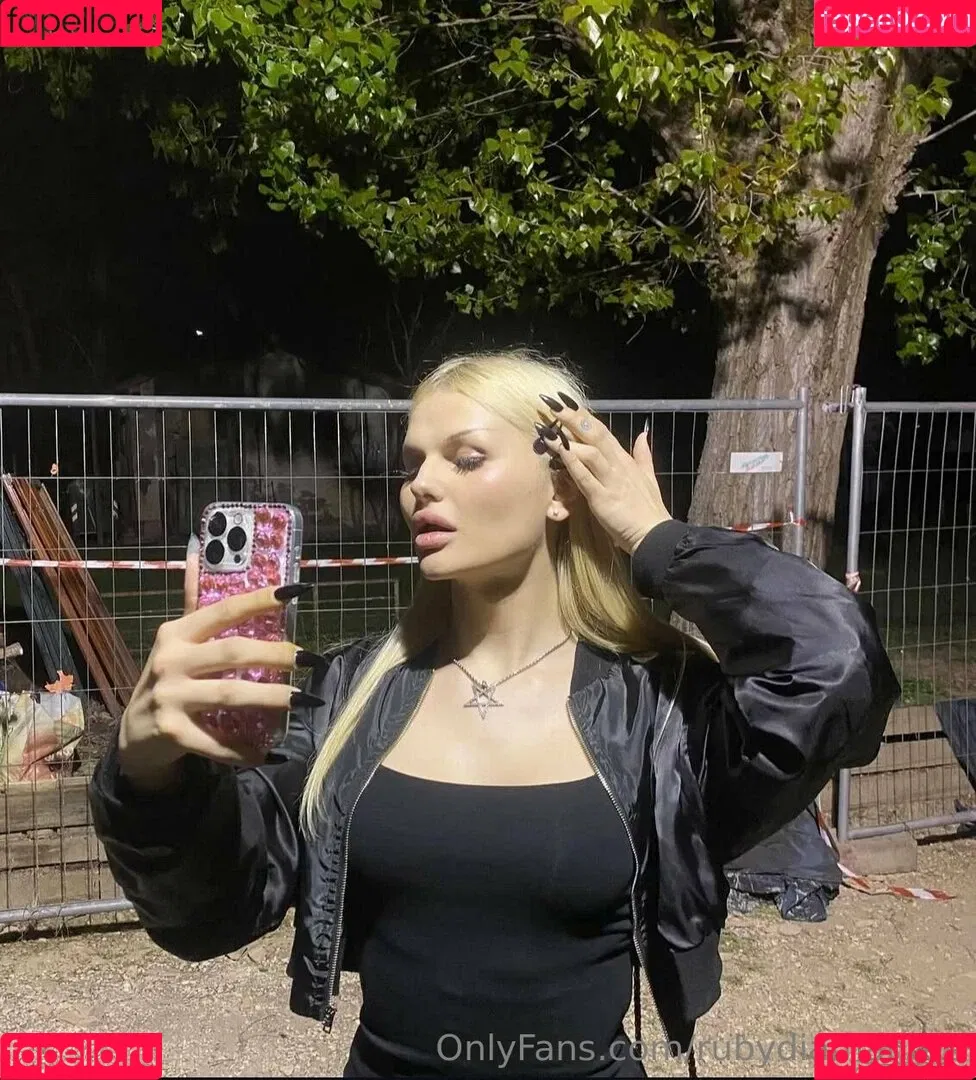 rubydiamantee / rubydiamanttee Onlyfans Photo Gallery 