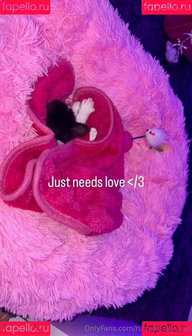 rubydiamantee / rubydiamanttee Onlyfans Photo Gallery 