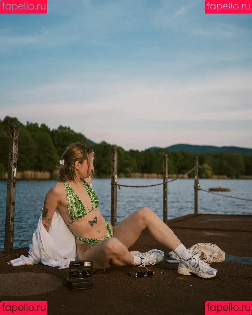 Beth.sal / Betka Saloňová / bethastley Onlyfans Photo Gallery 