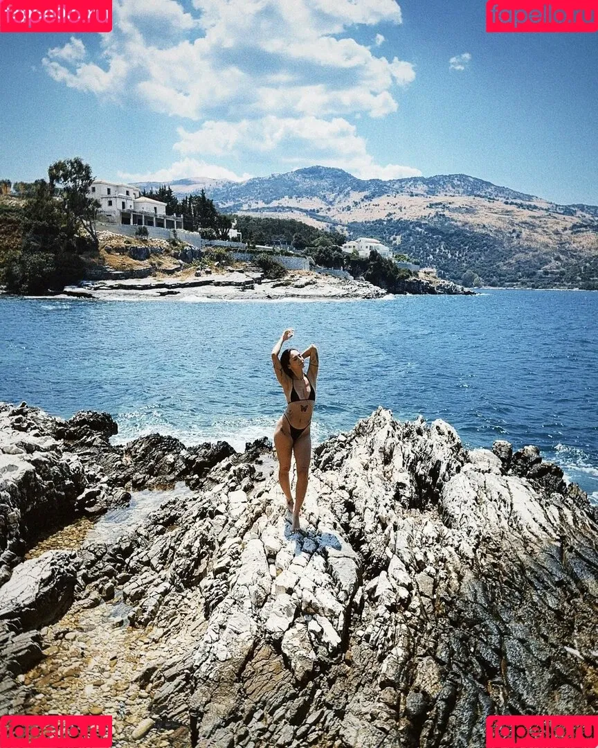 Beth.sal / Betka Saloňová / bethastley Onlyfans Photo Gallery 