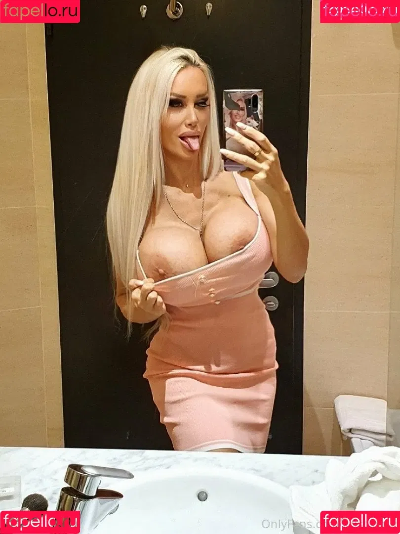 Kristhin Gomez / kristhin_g / kristhinx Onlyfans Photo Gallery 