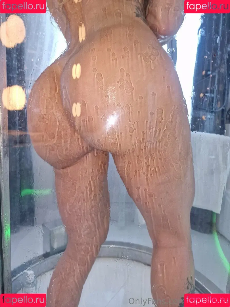 Kristhin Gomez / kristhin_g / kristhinx Onlyfans Photo Gallery 