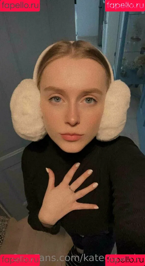 Kitsune / Kitsunekk / Lustful_modest / kateorkatrin / kkkkkkatrin Onlyfans Photo Gallery 