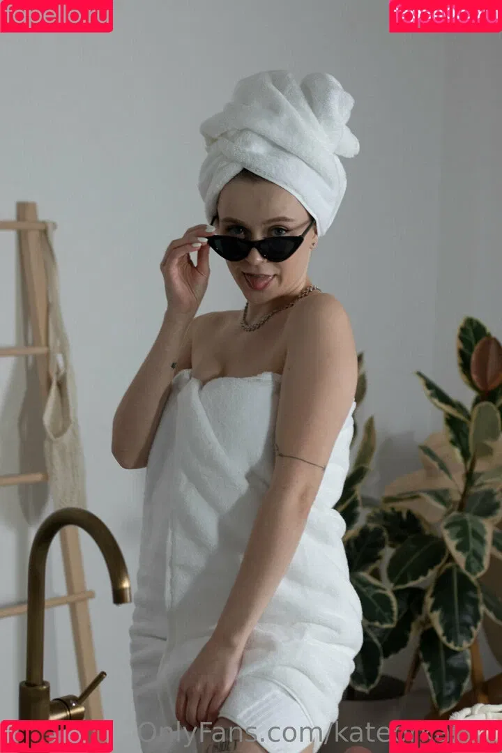 Kitsune / Kitsunekk / Lustful_modest / kateorkatrin / kkkkkkatrin Onlyfans Photo Gallery 