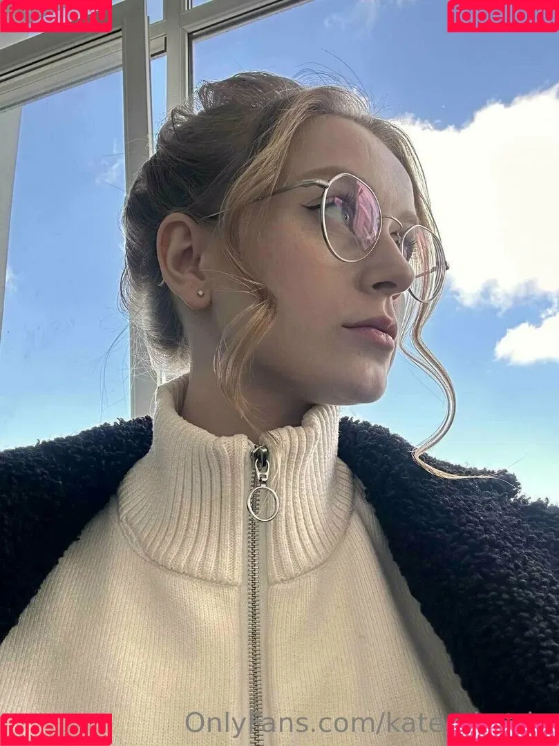 Kitsune / Kitsunekk / Lustful_modest / kateorkatrin / kkkkkkatrin Onlyfans Photo Gallery 