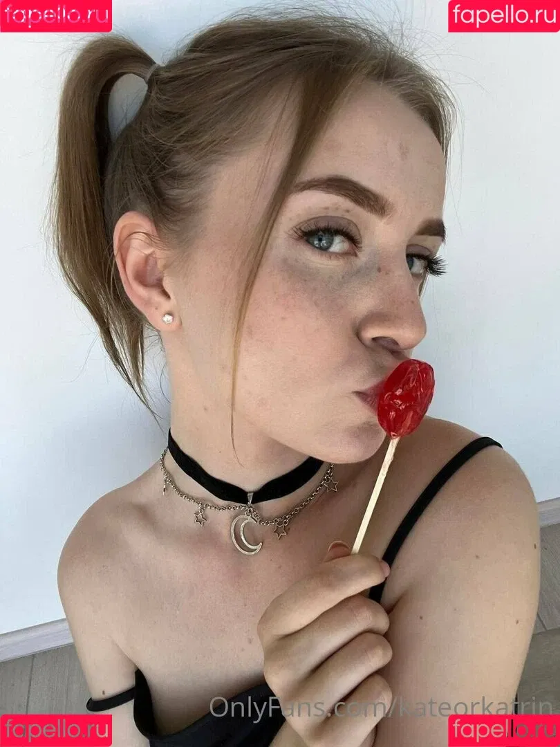 Kitsune / Kitsunekk / Lustful_modest / kateorkatrin / kkkkkkatrin Onlyfans Photo Gallery 