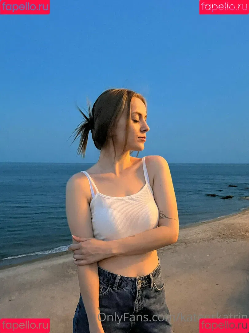 Kitsune / Kitsunekk / Lustful_modest / kateorkatrin / kkkkkkatrin Onlyfans Photo Gallery 