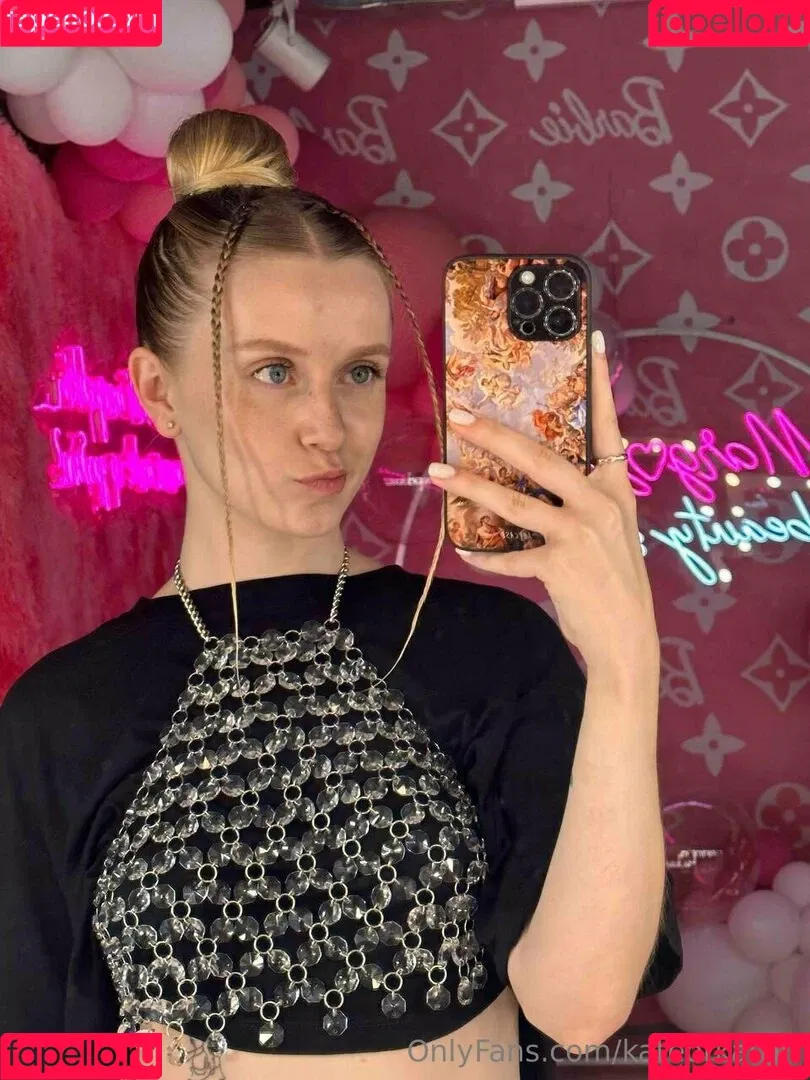 Kitsune / Kitsunekk / Lustful_modest / kateorkatrin / kkkkkkatrin Onlyfans Photo Gallery 