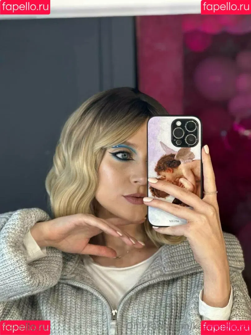 Kitsune / Kitsunekk / Lustful_modest / kateorkatrin / kkkkkkatrin Onlyfans Photo Gallery 