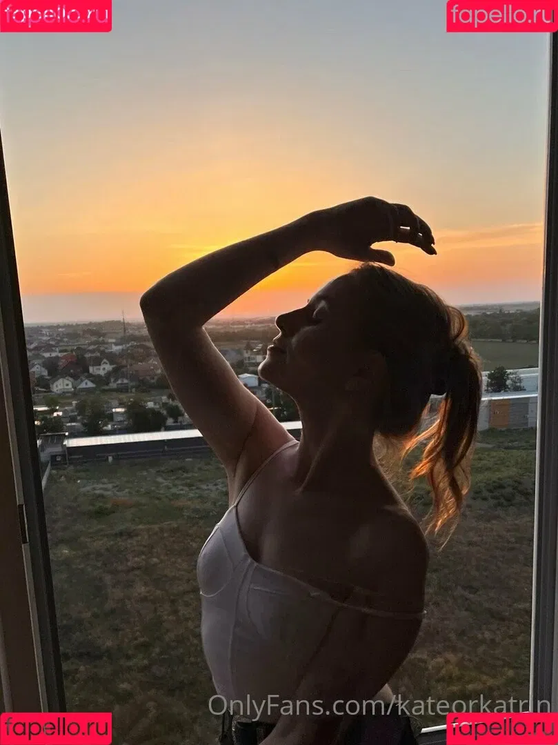 Kitsune / Kitsunekk / Lustful_modest / kateorkatrin / kkkkkkatrin Onlyfans Photo Gallery 