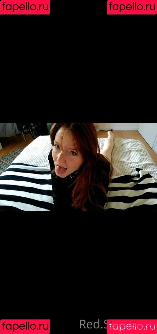 littleredselena / red.selene Onlyfans Photo Gallery 