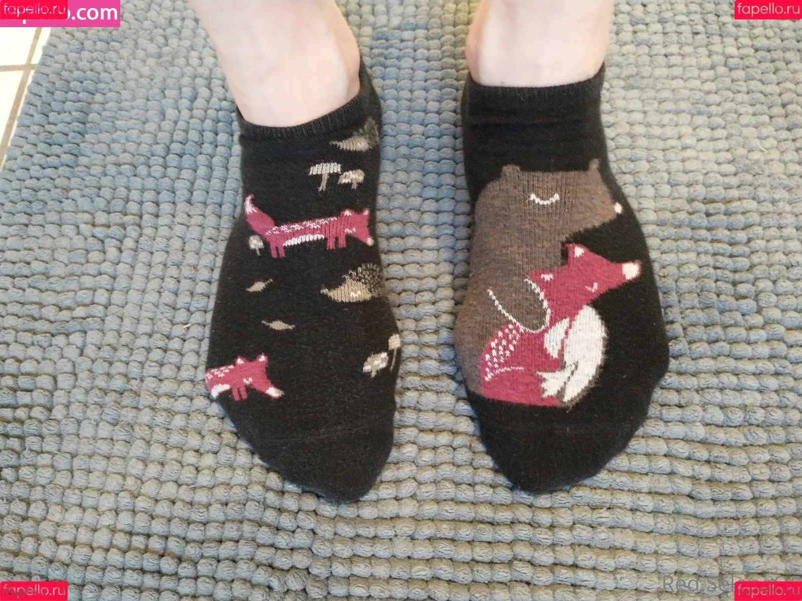 littleredselena / red.selene Onlyfans Photo Gallery 